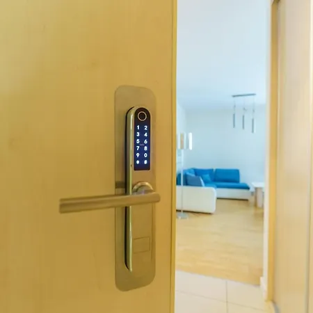 Golden Dune 100m Od Plazy 米兹多洛杰